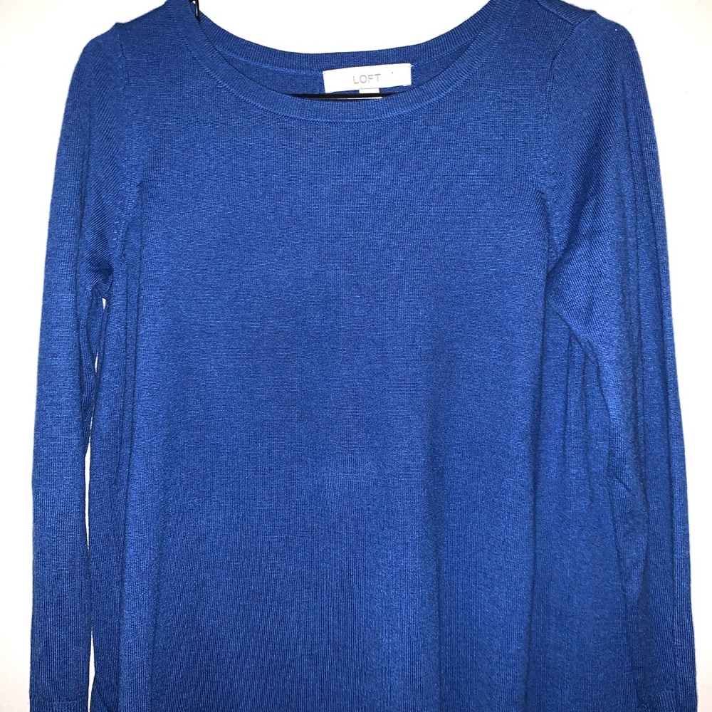 LOFT by Ann Taylor. Women’s size M blue Sweater